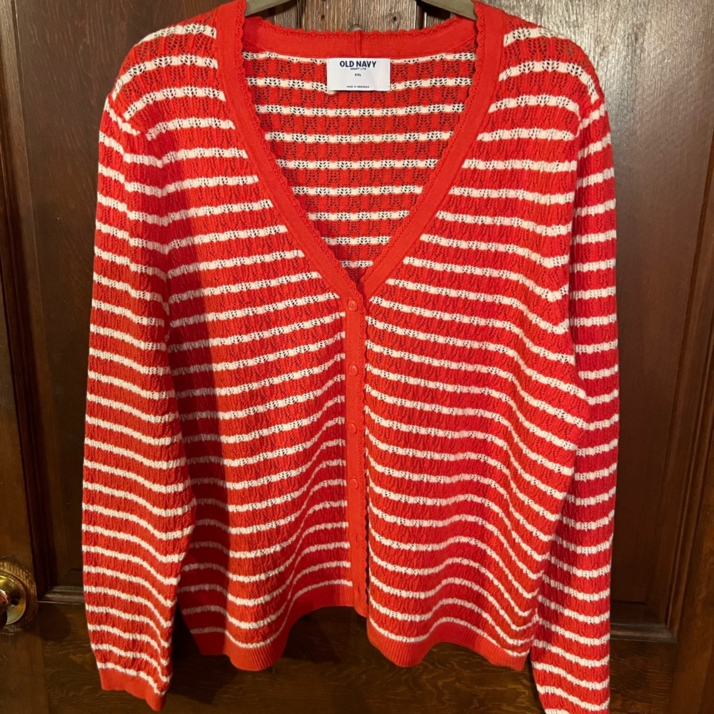 NWOT Cute and lightweight orange and white striped cardigan